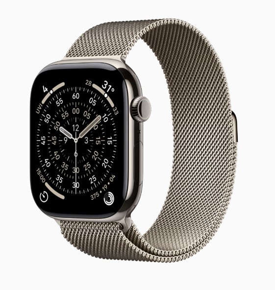 Apple Watch S 11 Cellular 46mm Natural Titanium Case with Natural Milanese Loop - M/L